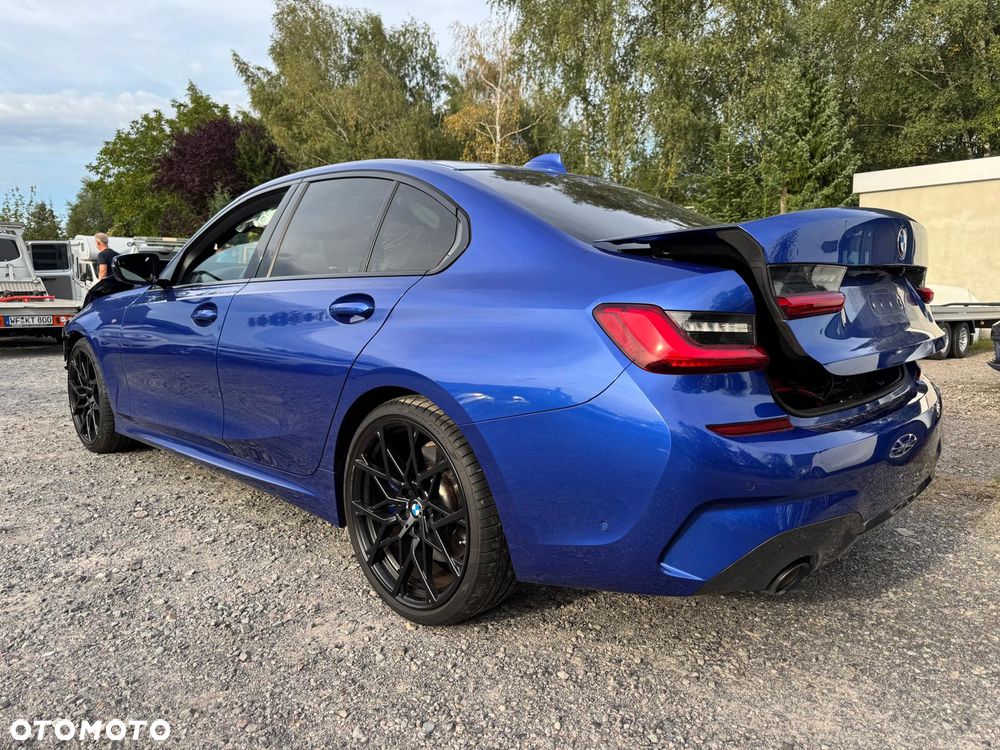 BMW Seria 3 330i xDrive M Sport - 3