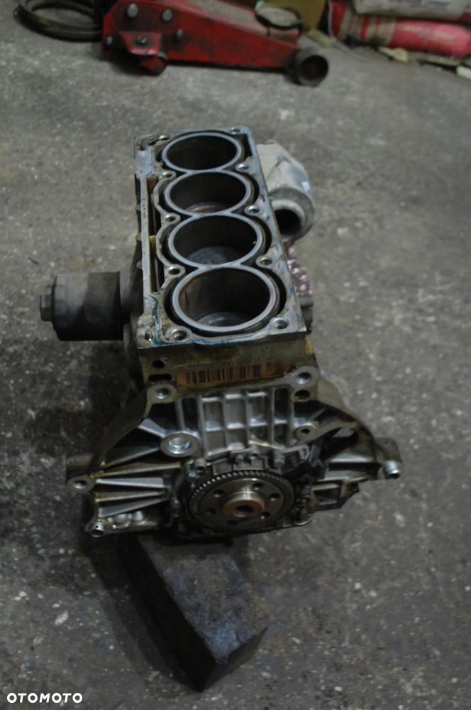 BLOK DÓŁ SILNIKA KOMPLETNY WAŁ TŁOKI BXW SKODA ROOMSTER 1.4 16V SEAT AUDI VW - 5