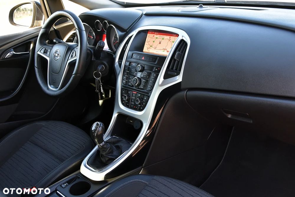 Opel Astra 1.4 T Cosmo EU6 - 22