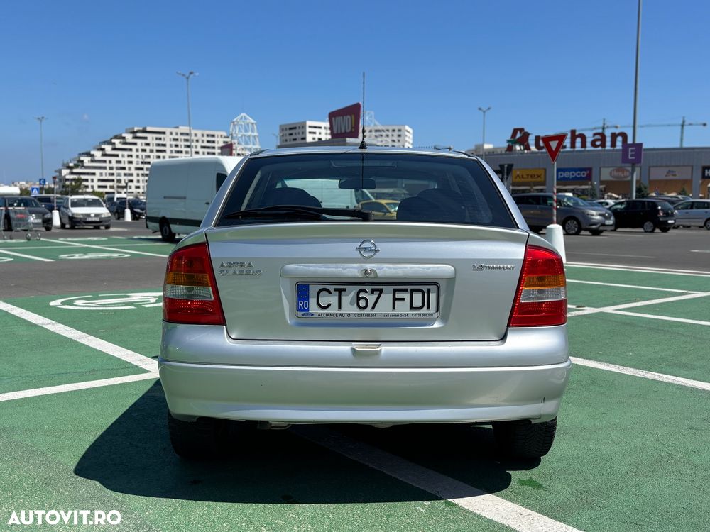 Opel Astra 1.4i 16V Club - 5