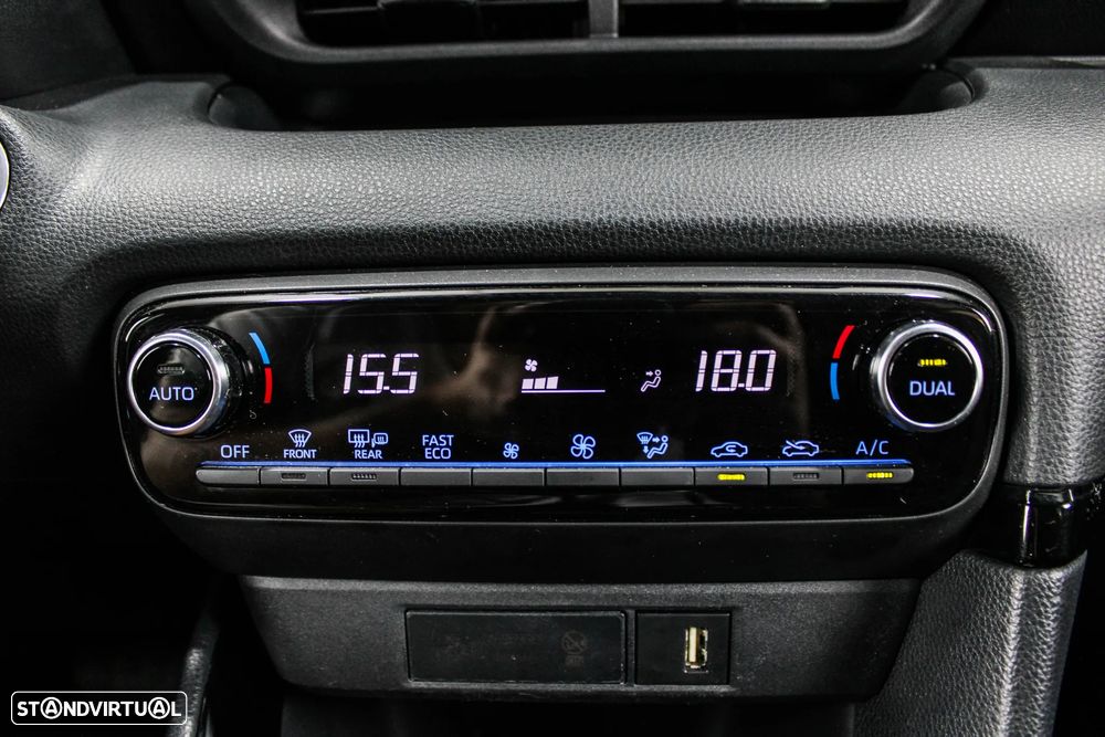 Toyota Yaris 1.5 HDF Square Collection - 13