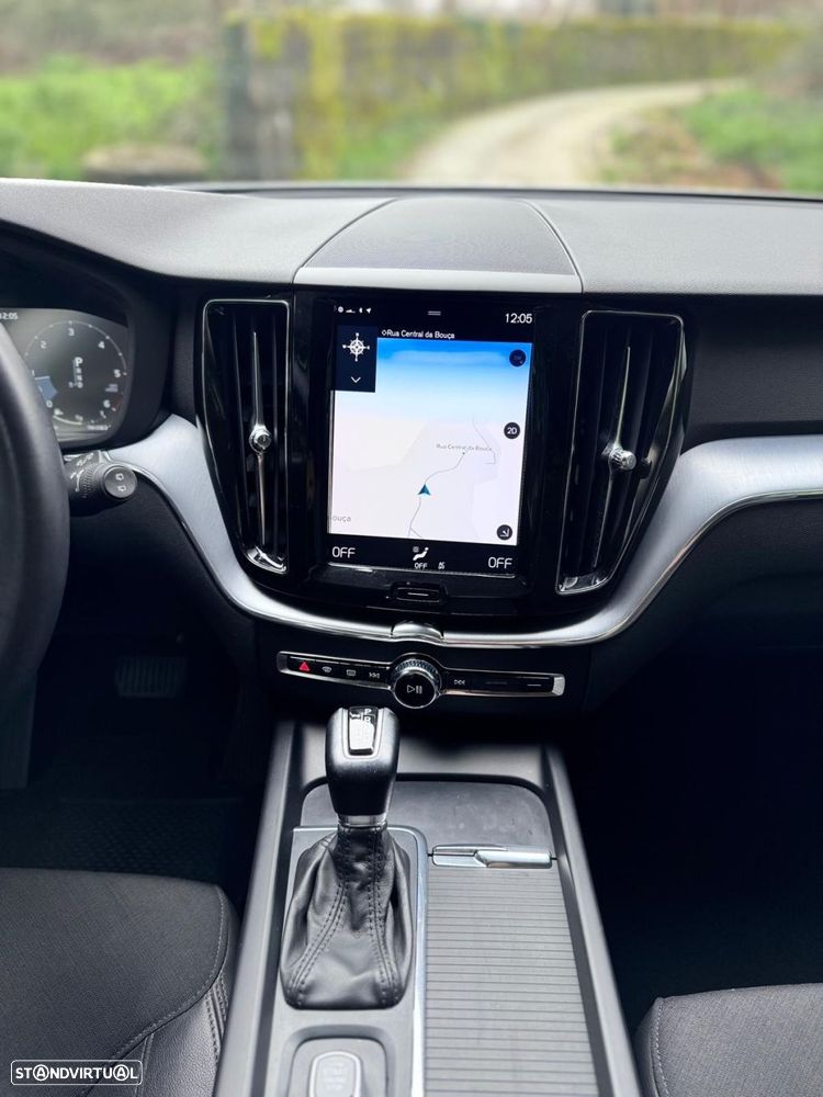 Volvo XC 60 2.0 D4 Momentum Plus Geartronic - 18