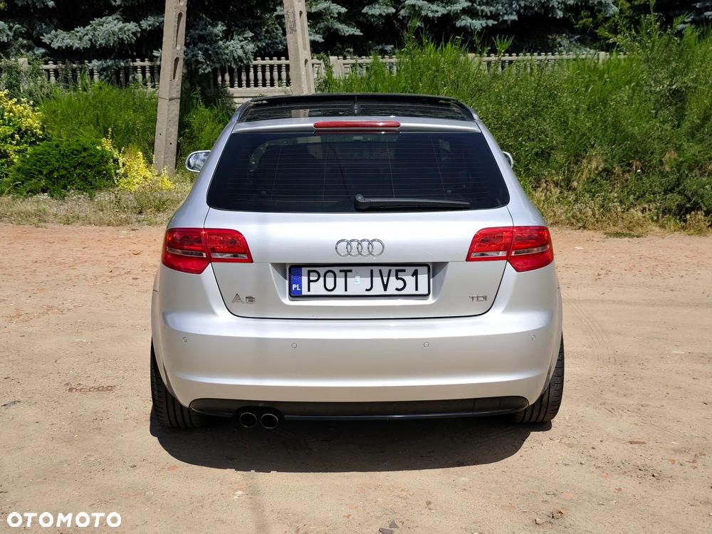 Audi A3 Sportback 2.0 TDI DPF S line Sportpaket - 13