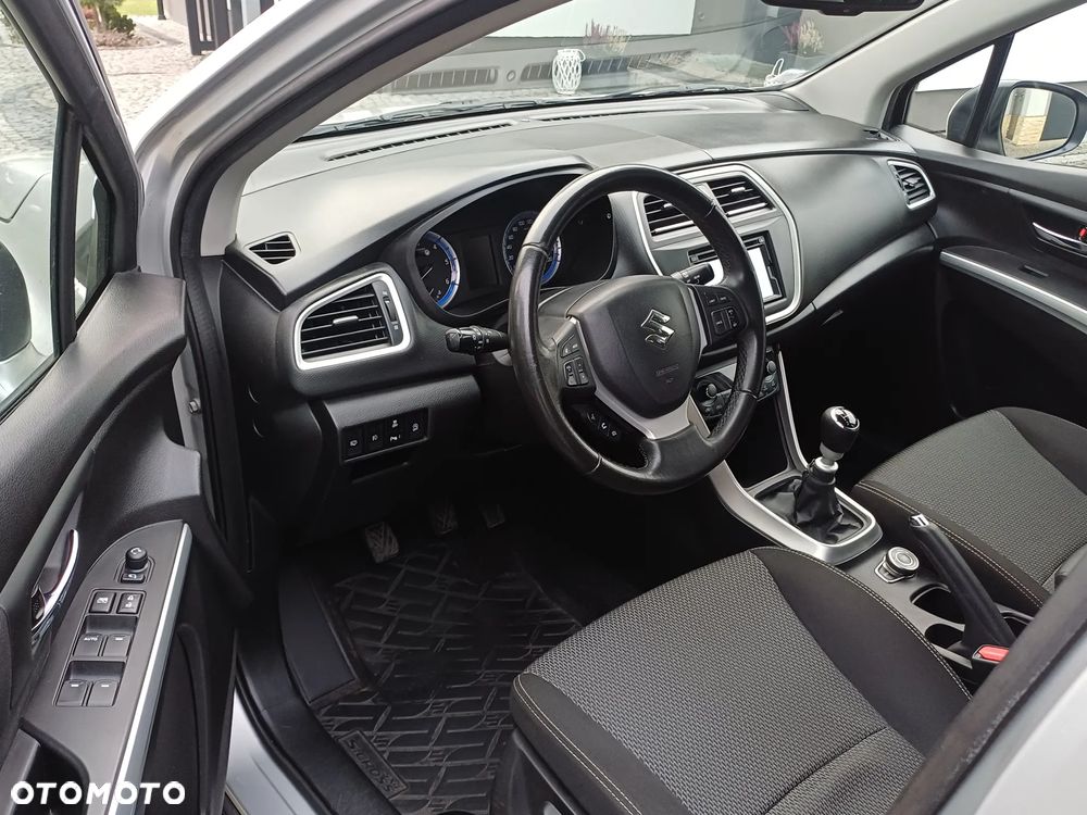 Suzuki SX4 S-Cross 1.6 DDiS 4x4 Comfort+ - 10