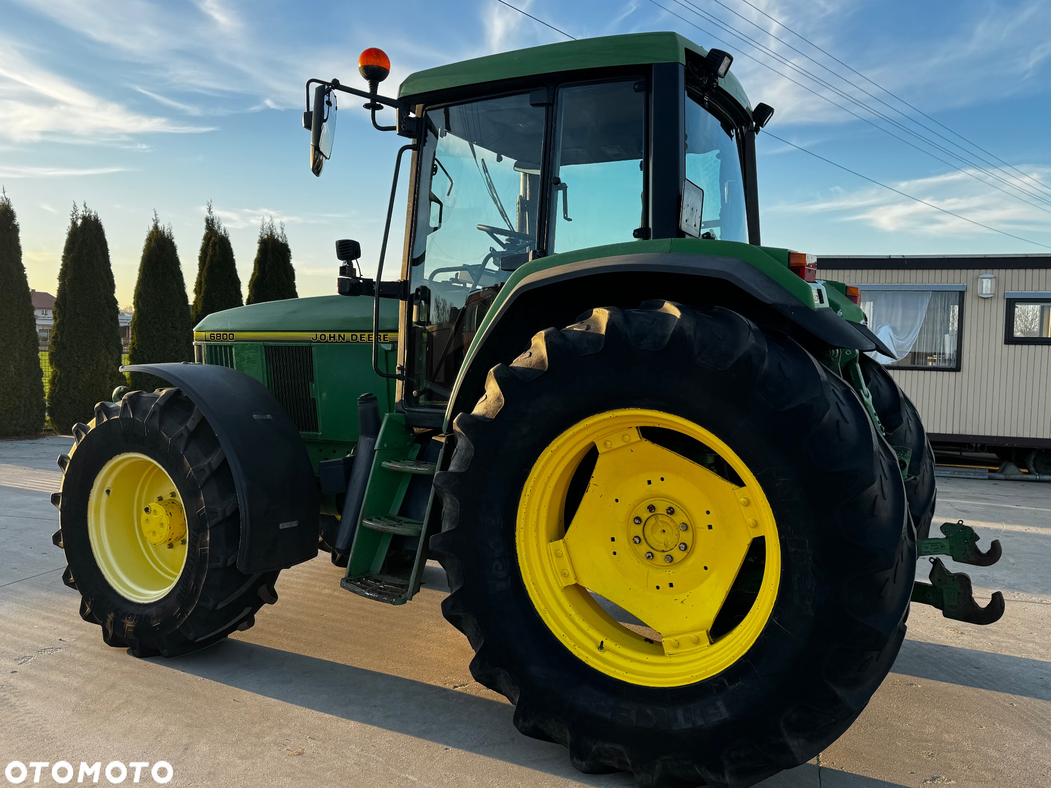 John Deere 6800 - 10