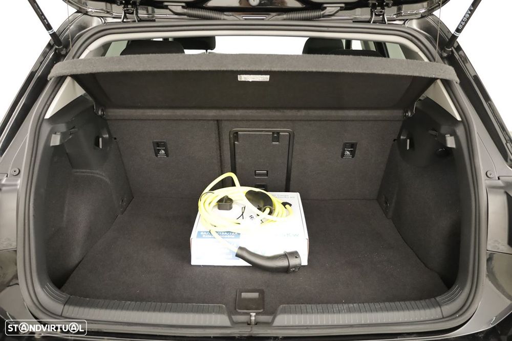 VW Golf 1.5 TSI e-Hybrid Life DSG - 25