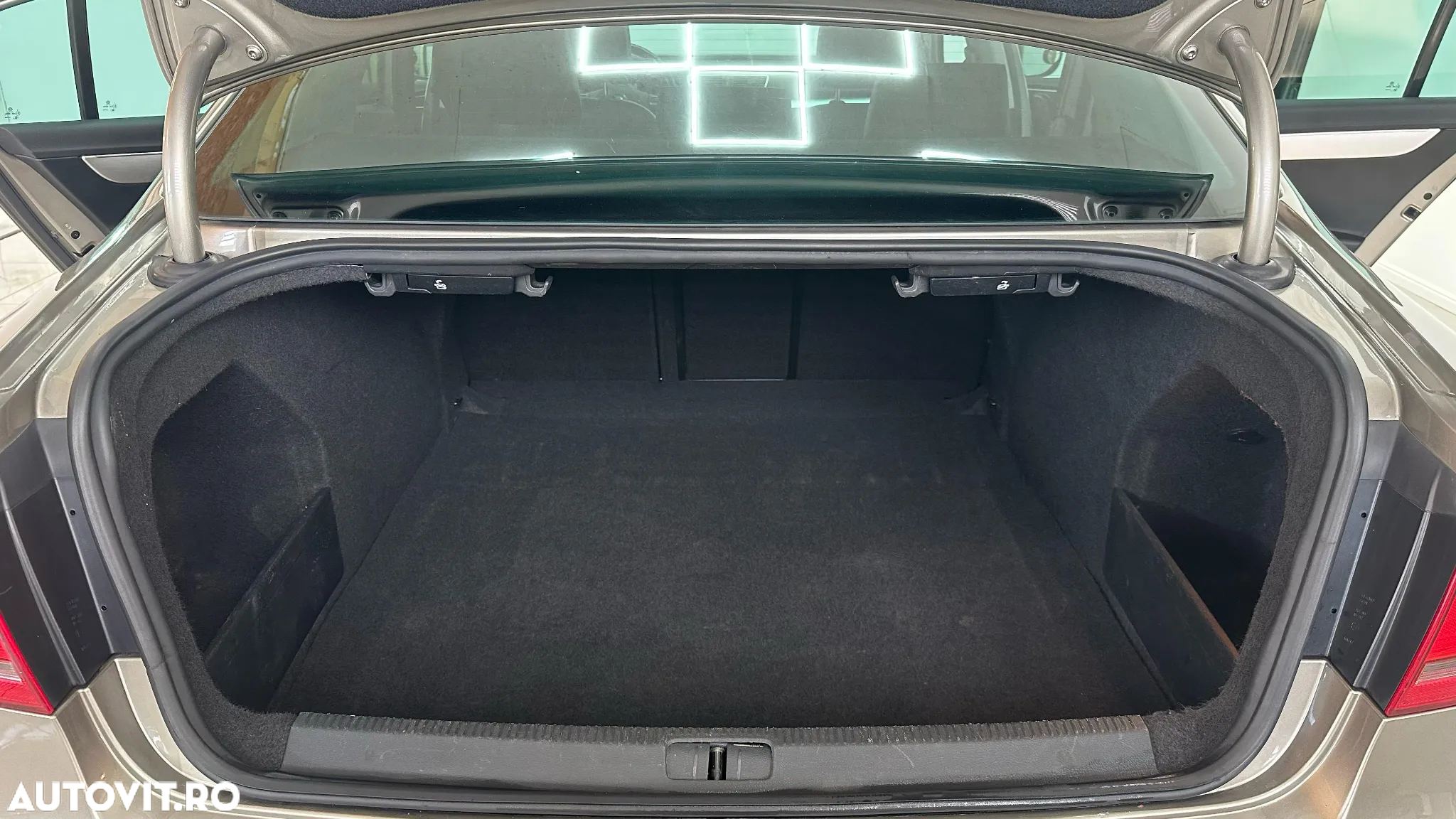 Volkswagen Passat Variant 1.4 TSI DSG BlueMotion Technology Highline - 21