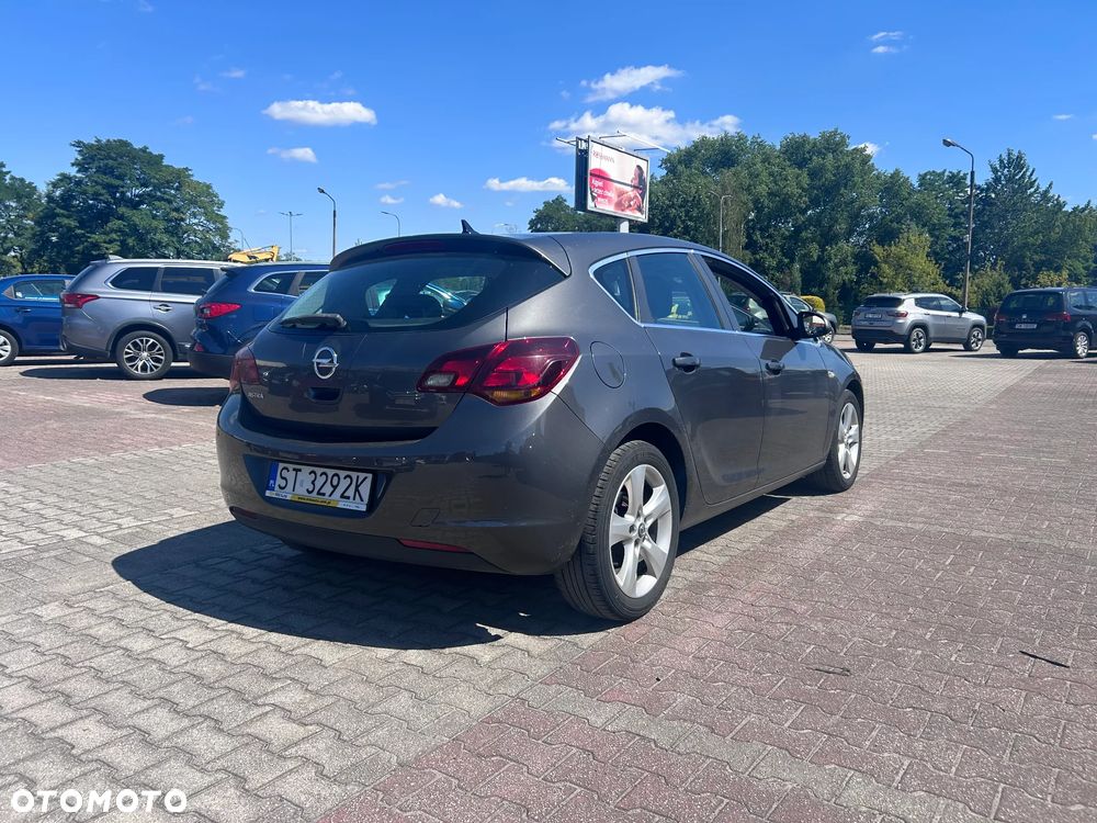 Opel Astra 1.6 Cosmo - 7