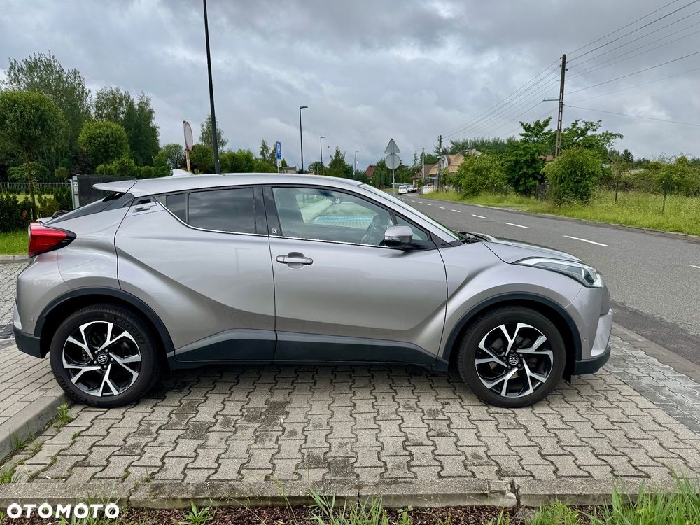 Toyota C-HR 1.2 Turbo Team Deutschland - 4