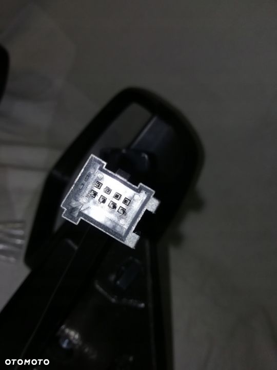 FIAT DOBLO OPEL COMBO, CORSA D, E, F 11- 6 PIN GRANDE PUNTO FREEMONT TIPO ALBEA STILO lusterko, obudowa dowolny kolor, wkład - prawe, lewe - 9