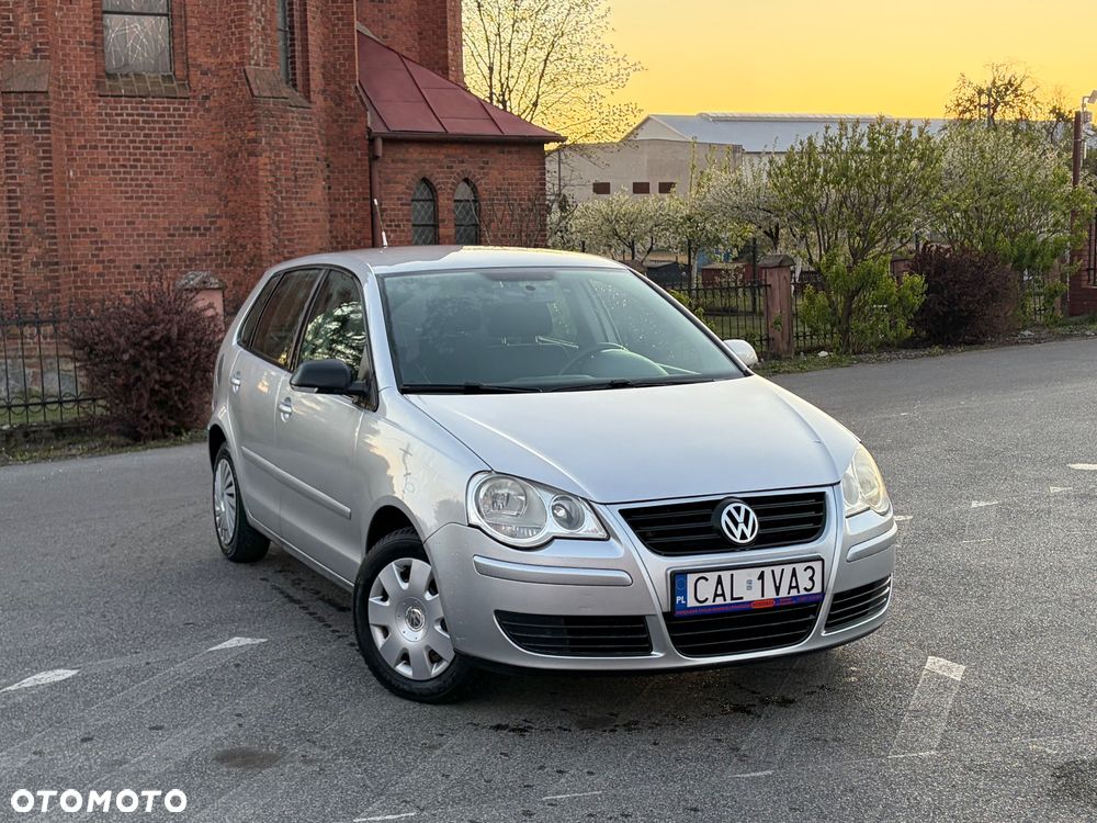 Volkswagen Polo - 1