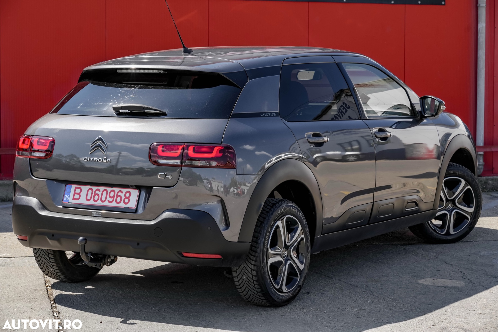 Citroën C4 Cactus 1.2 PureTech S&S BVM Live - 8