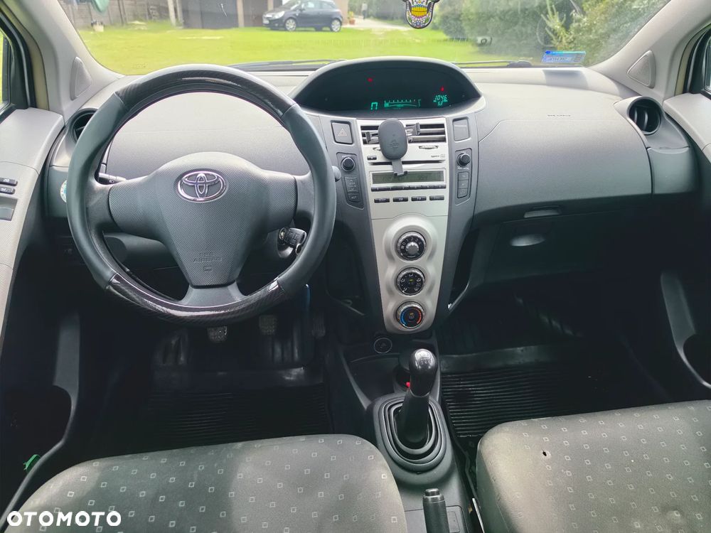 Toyota Yaris 1.0 Luna - 17