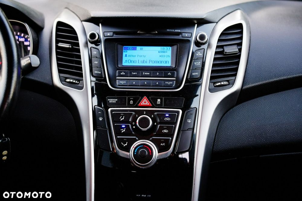 Hyundai i30 1.6 Classic - 19