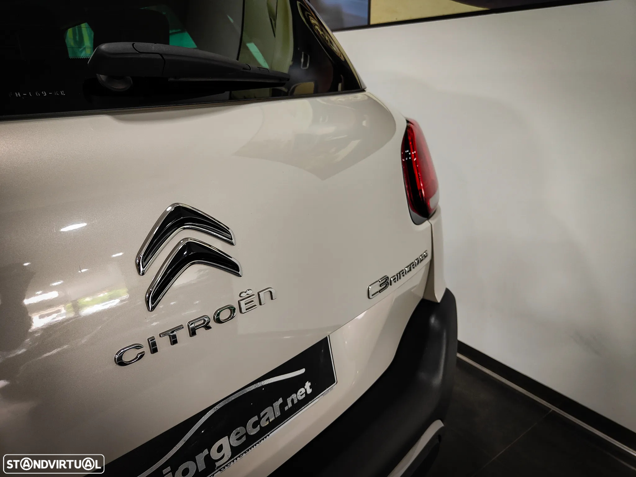 Citroën C3 Aircross 1.2 PureTech Shine EAT6 - 21