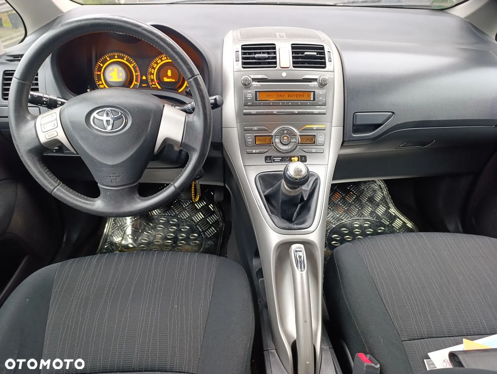 Toyota Auris 1.4 VVT-i - 7