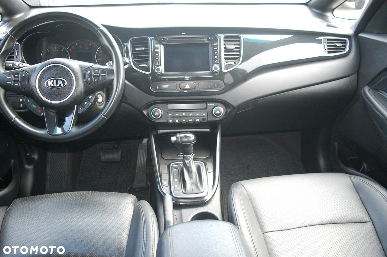 Kia Carens - 6