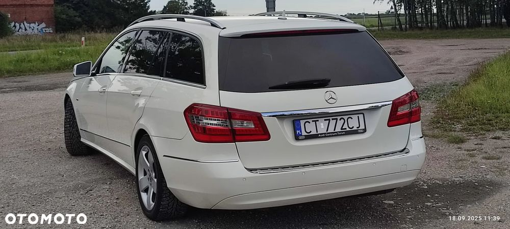 Mercedes-Benz Klasa E 220 CDI DPF BlueEFFICIENCY Automatik Avantgarde - 8