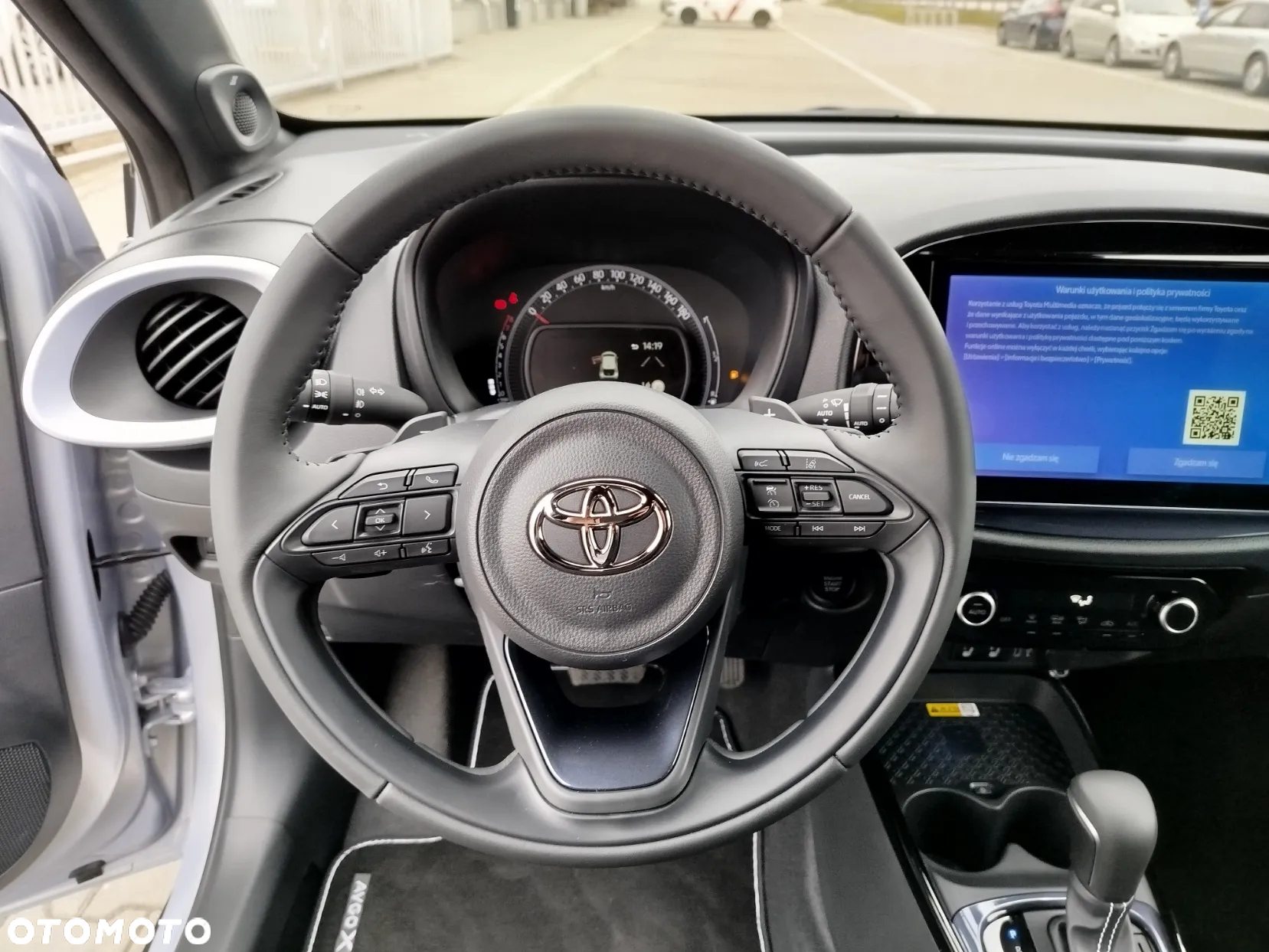 Toyota Aygo X 1.0 VVT-i JBL CVT - 11