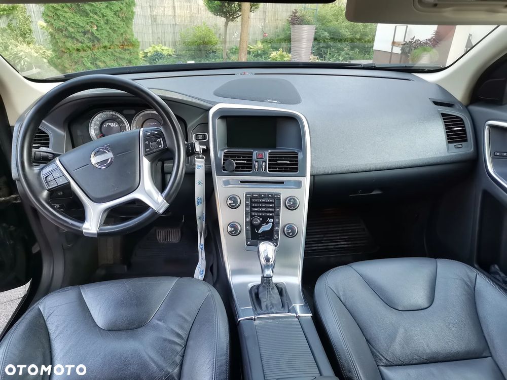 Volvo XC 60 D5 AWD Base - 4