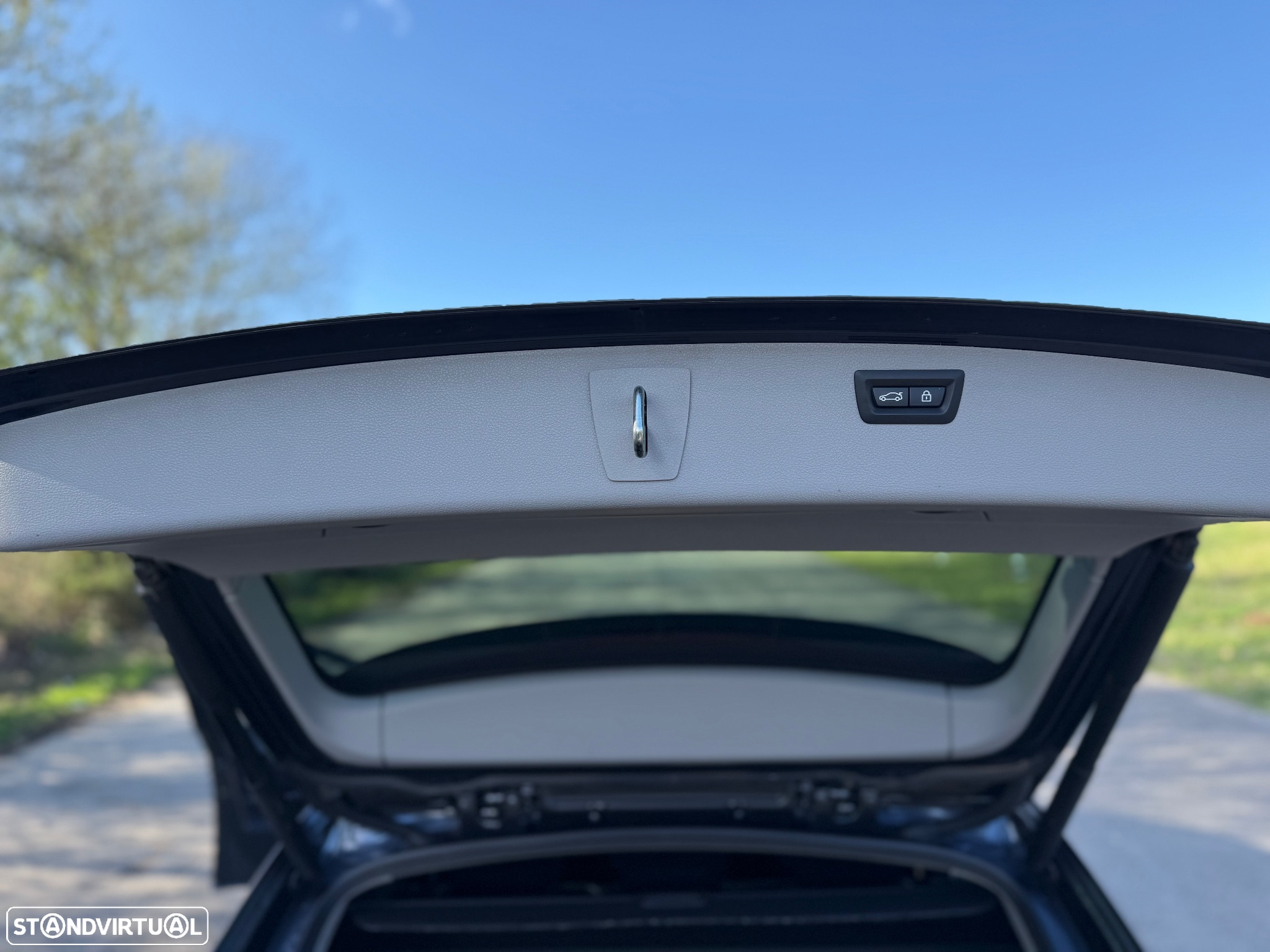 BMW 316 d Touring - 8