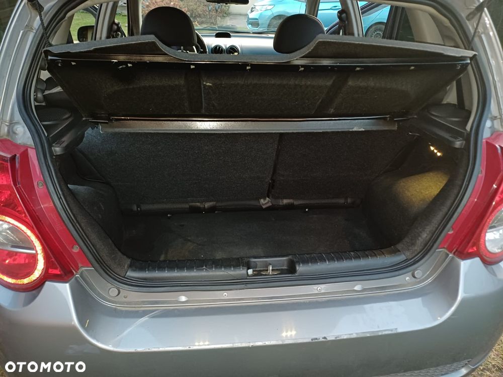 Chevrolet Aveo 1.2 16V Base+ / Classic+ - 10