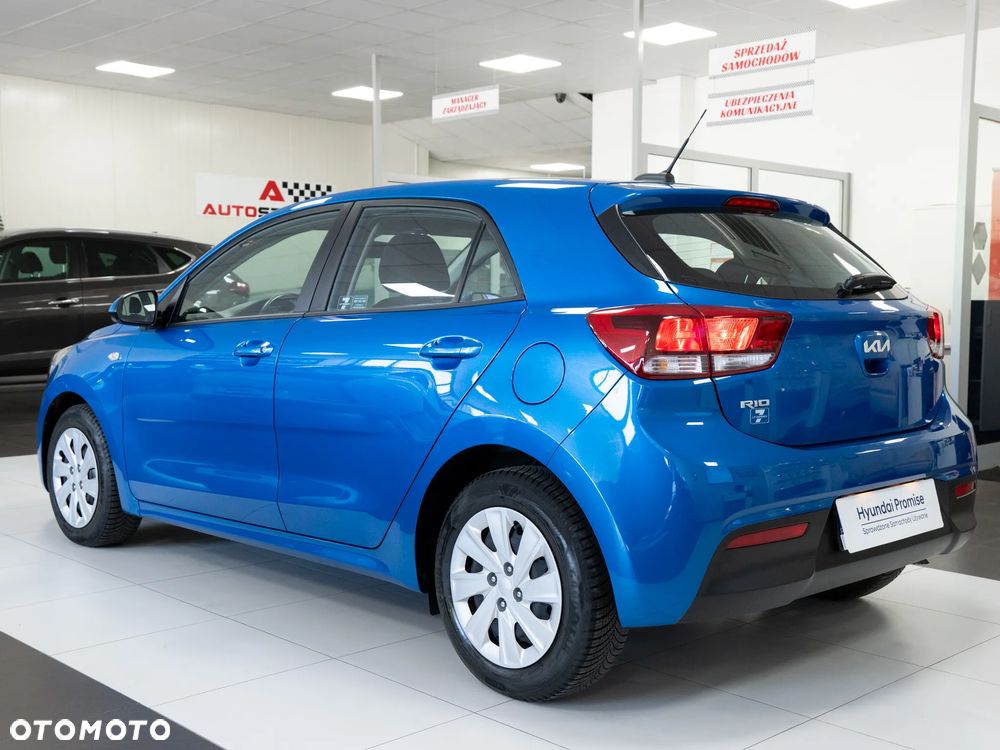 Kia Rio 1.2 L - 4