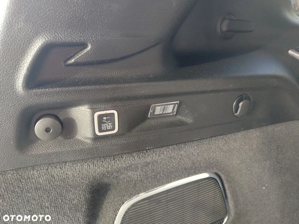 Jeep Grand Cherokee - 11