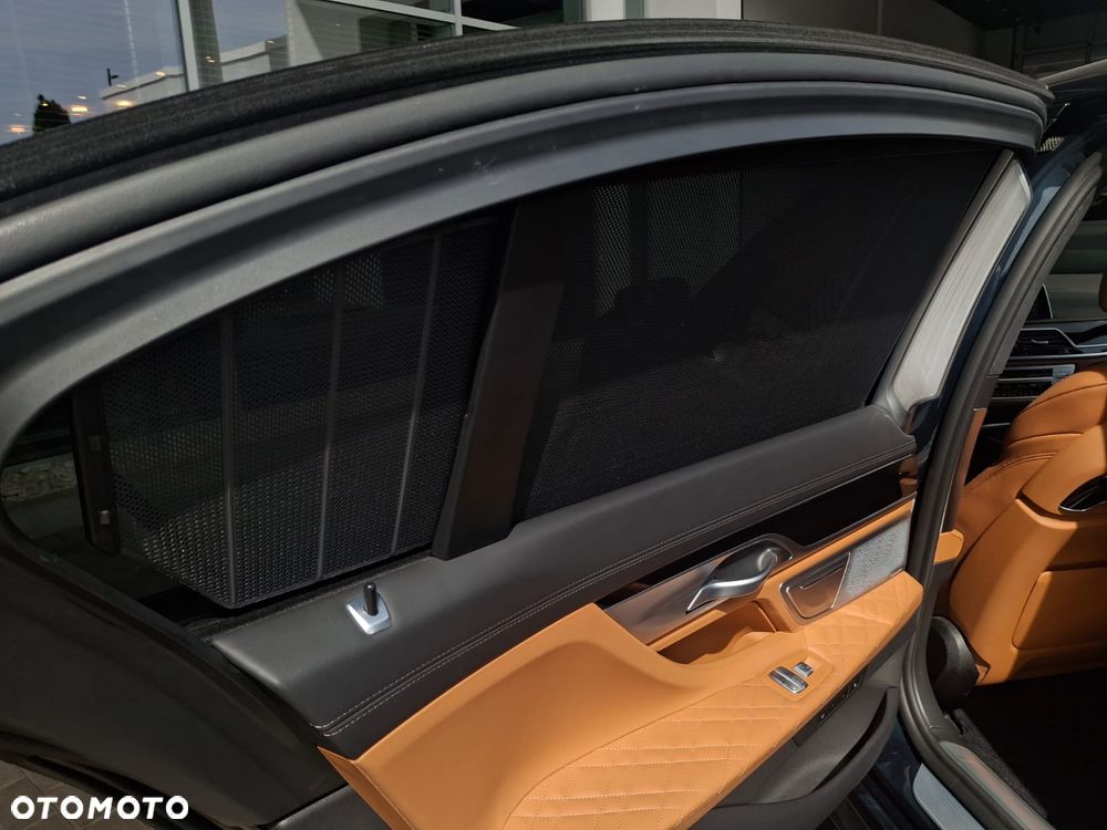 BMW Seria 7 - 7