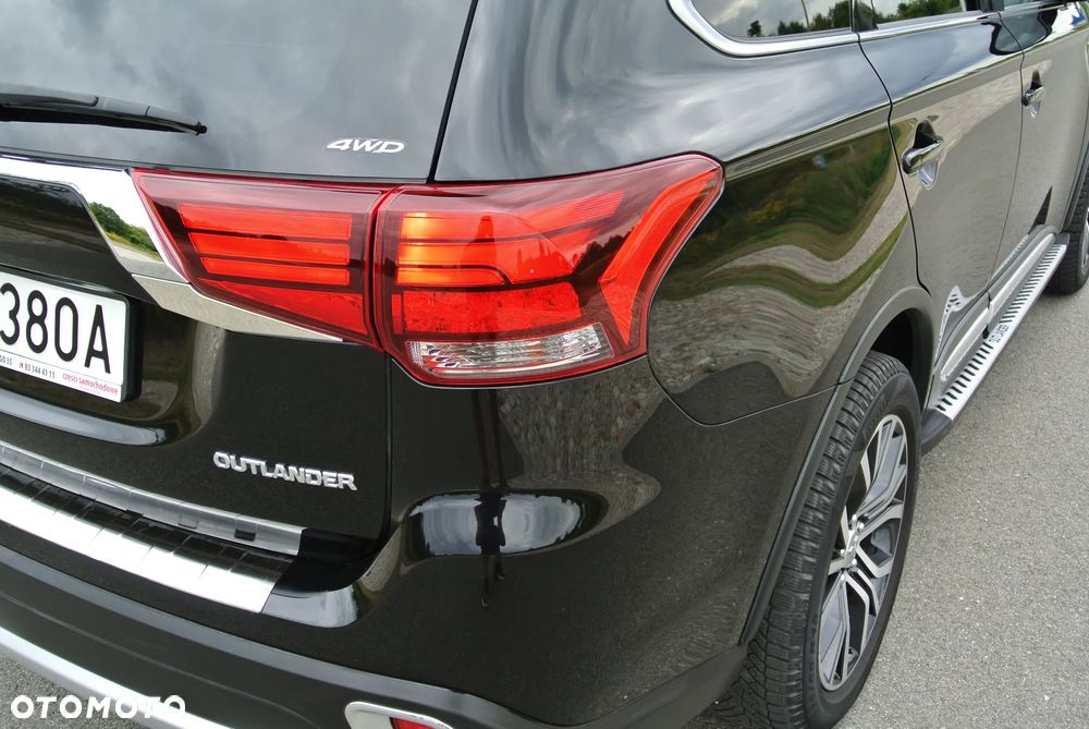 Mitsubishi Outlander 2.0 Intense 4WD CVT - 11