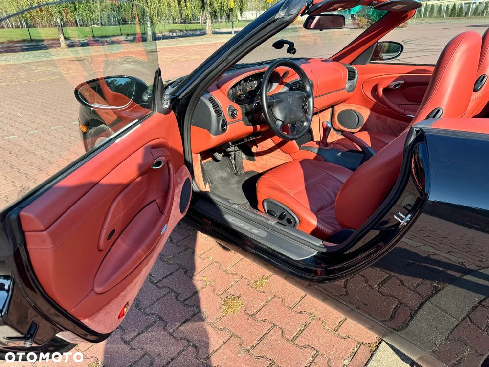 Porsche 911 Carrera Cabrio - 38