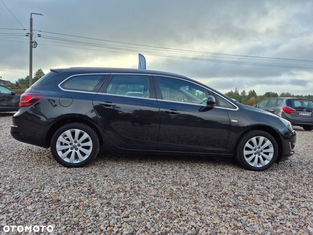 Opel Astra 1.4 Turbo Cosmo - 14