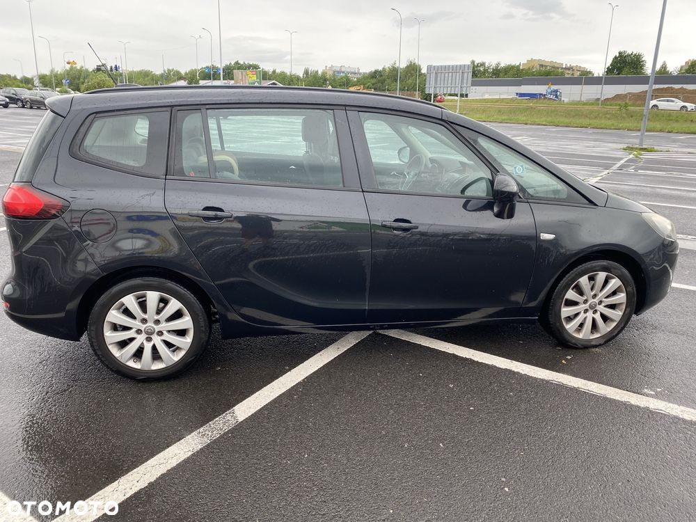 Opel Zafira - 2