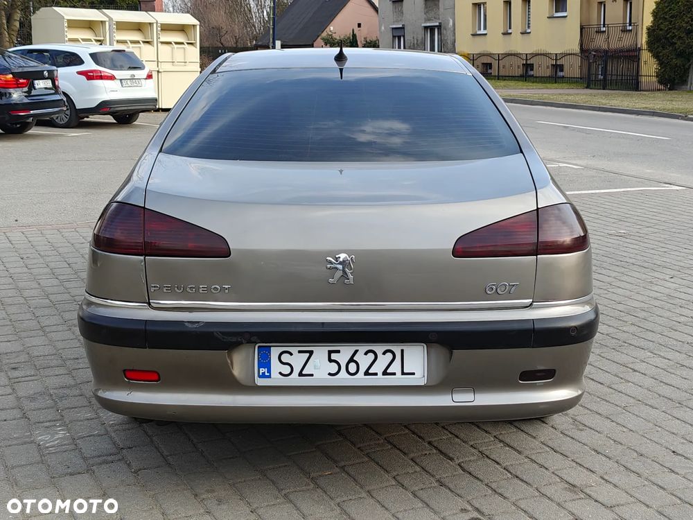 Peugeot 607 - 9