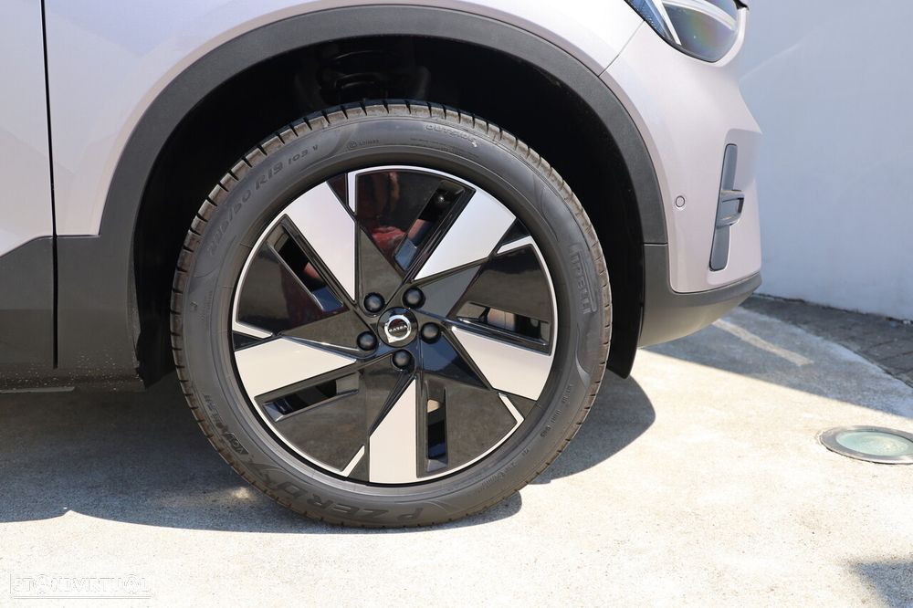 Volvo EX40 82 kWh Single Motor Extended Range Plus - 8