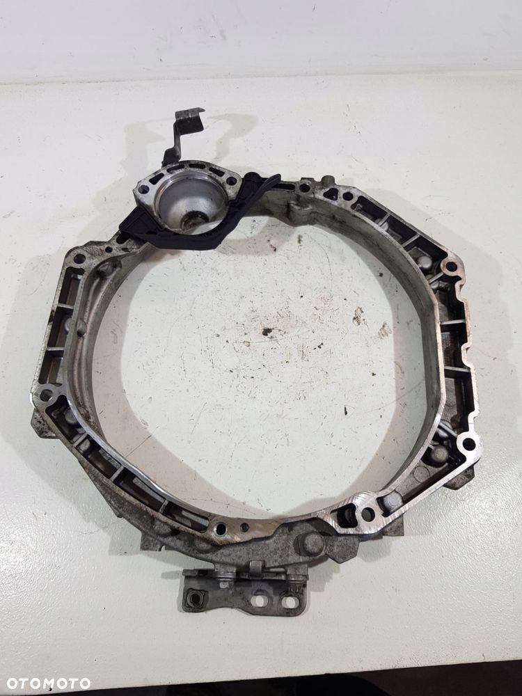 obudowa dystans silnika a6260102900 mercedes w205 1.6 dci 626951 - 3