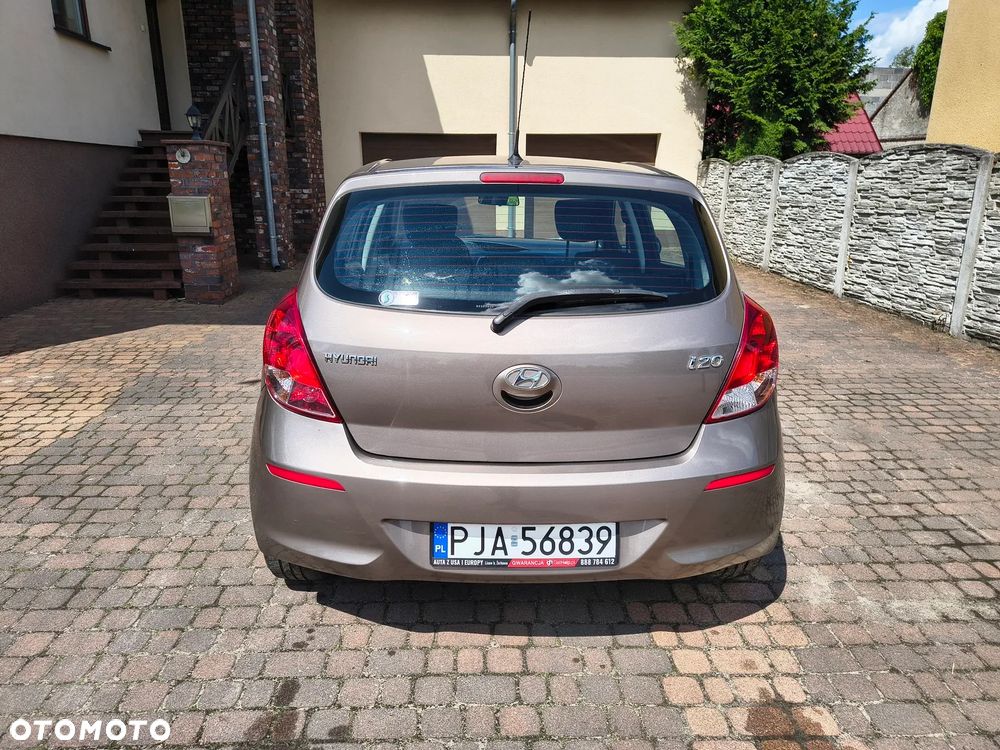 Hyundai i20 - 8
