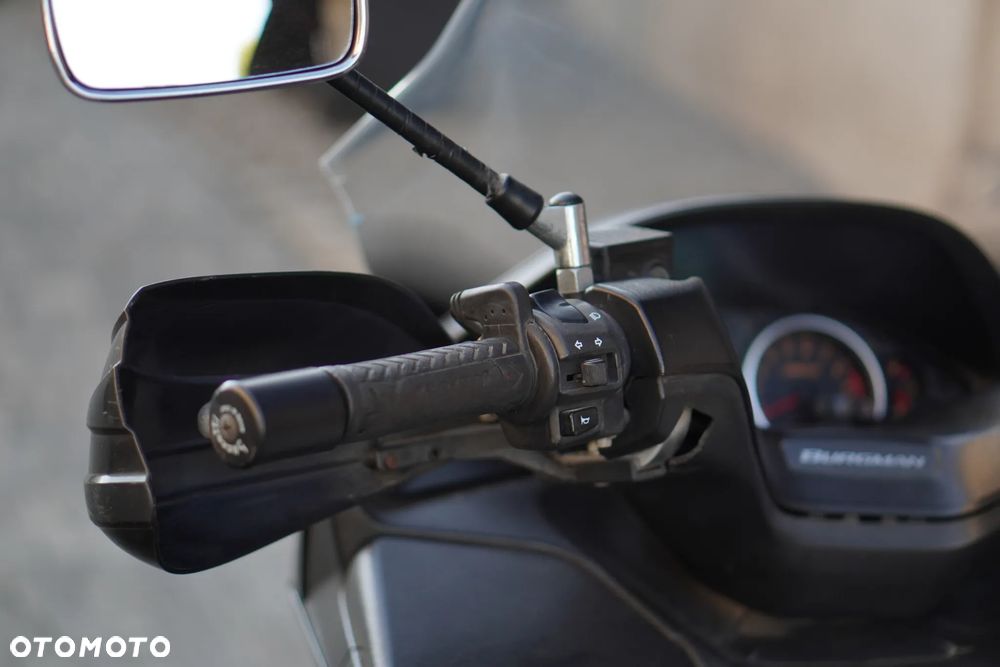 Suzuki Burgman - 19