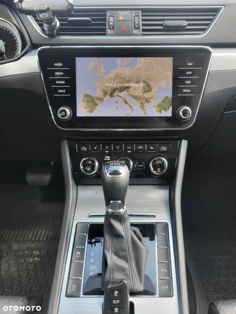 Skoda Superb 2.0 TDI SCR L&K DSG - 13