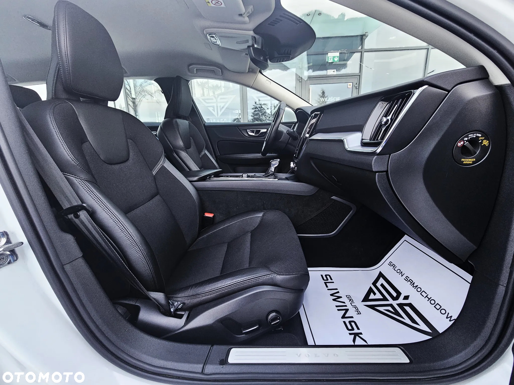Volvo V60 D4 AWD Momentum - 21