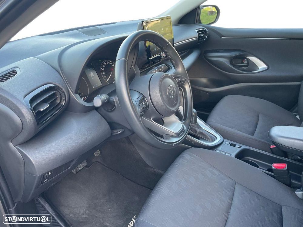 Toyota Yaris - 12