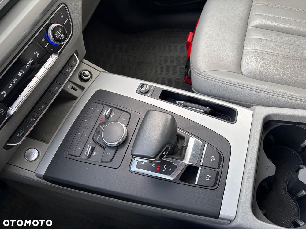 Audi Q5 35 TDI Quattro S tronic - 23