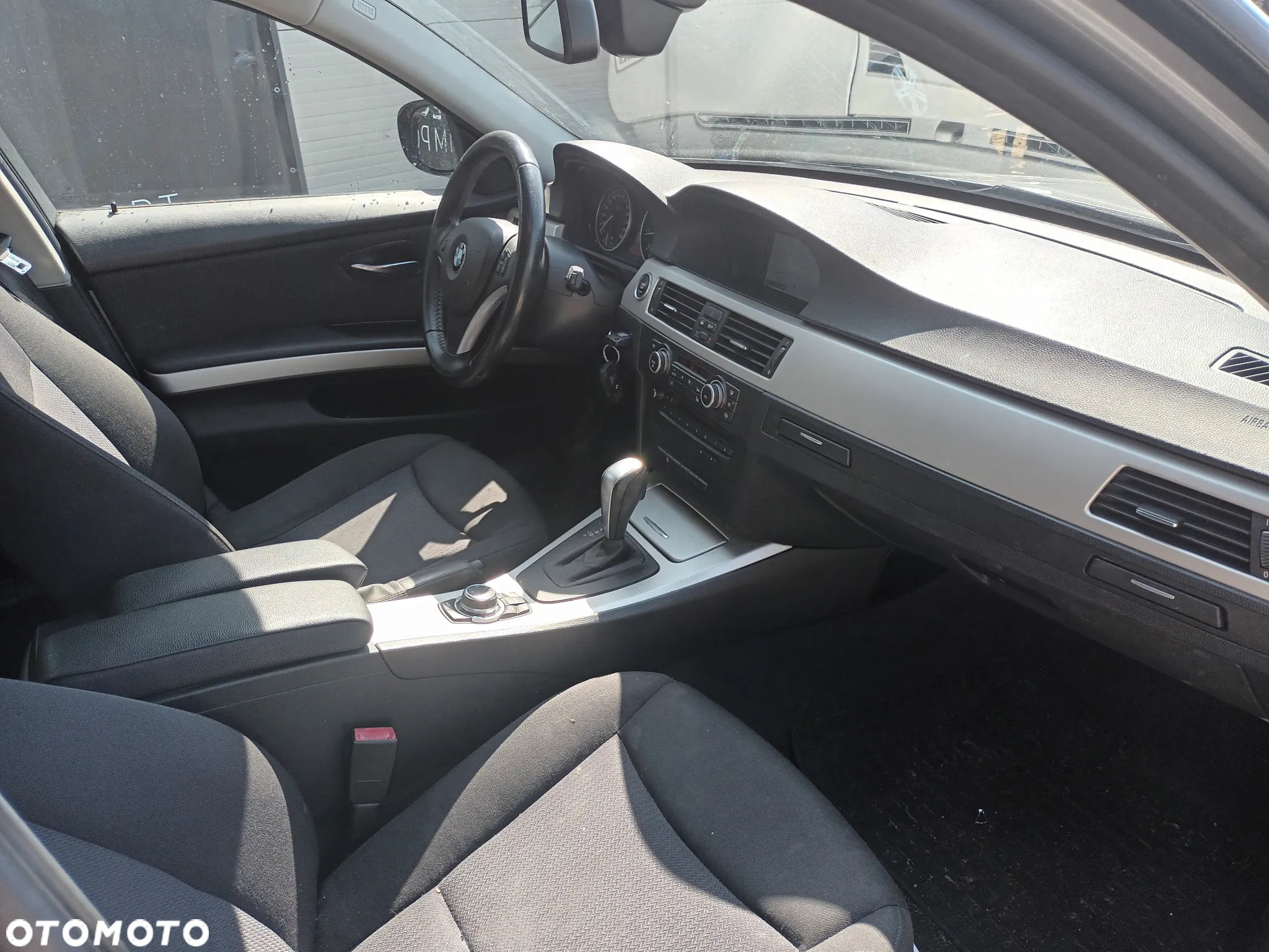 BMW Seria 3 318i Touring Edition Exclusive - 13