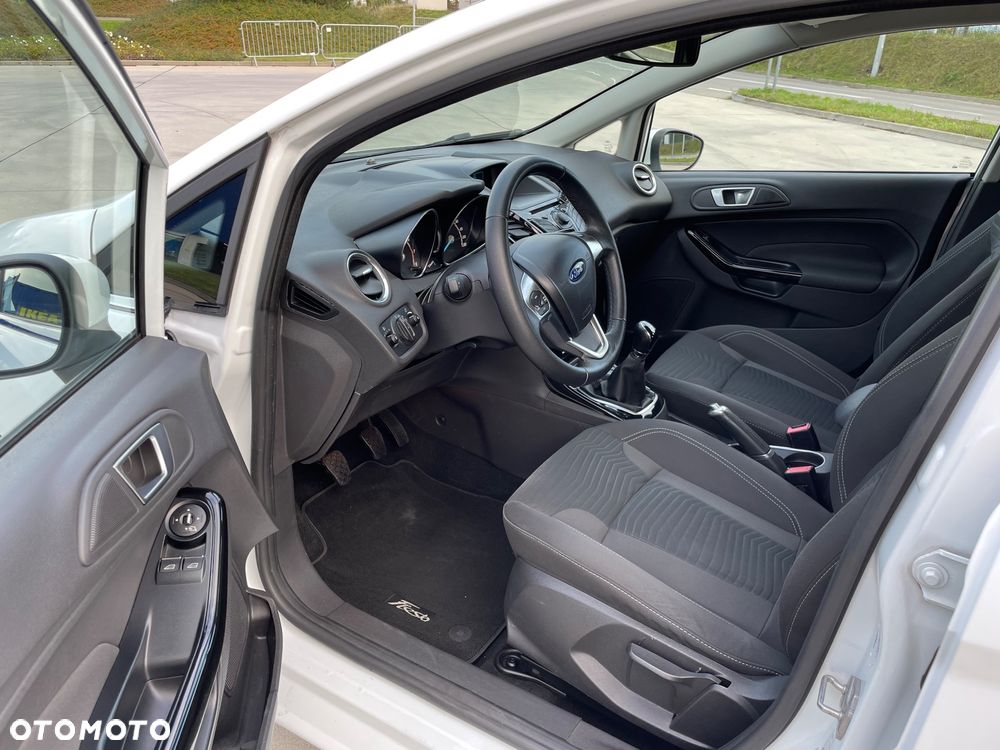 Ford Fiesta 1.0 EcoBoost Titanium - 10