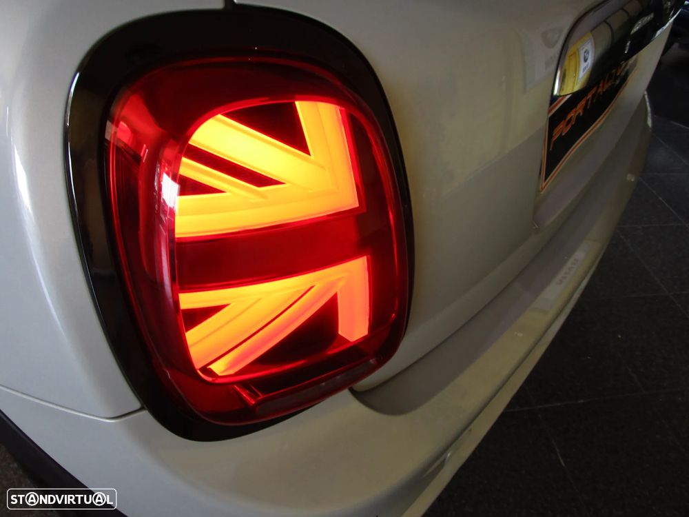 MINI 5 Portas Cooper SD Sport Aut. Seven - 30