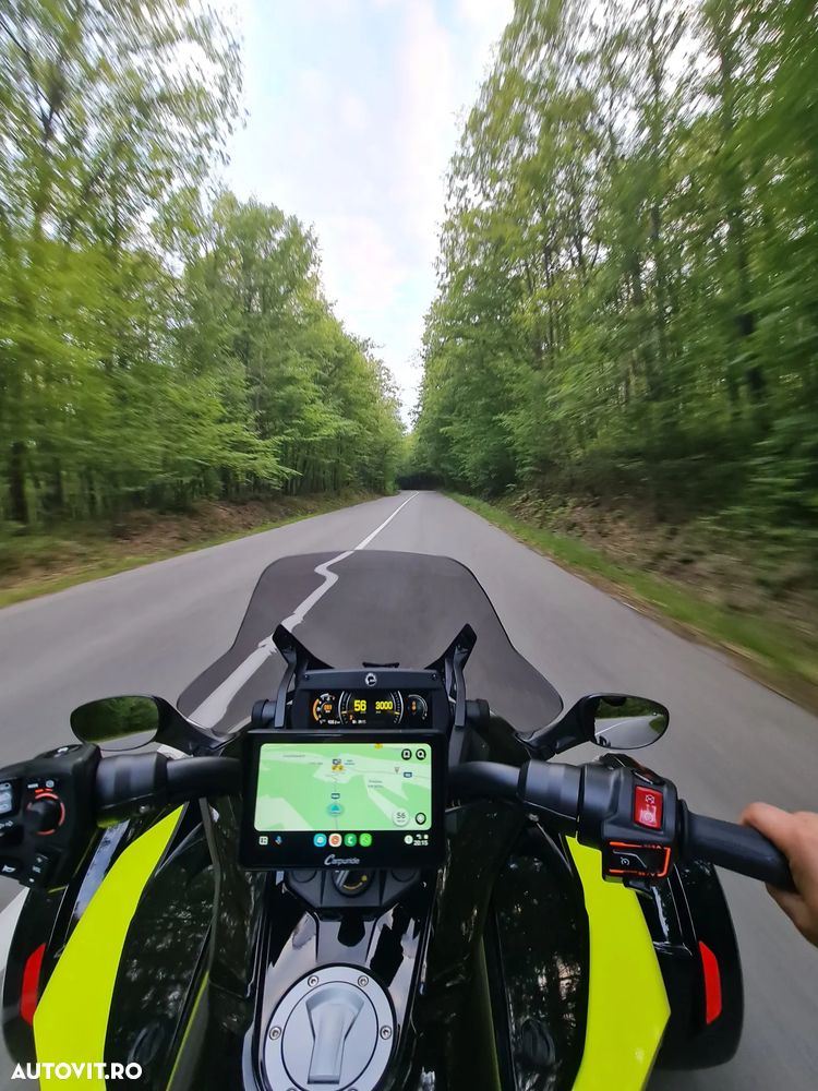 Can-Am Spyder - 7