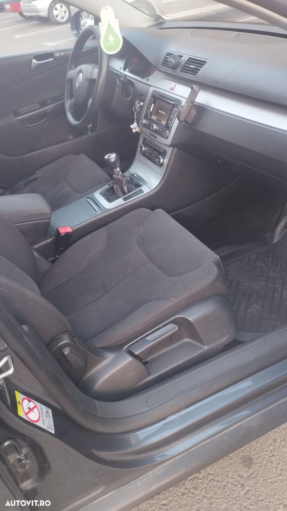 Volkswagen Passat 2.0TDI Comfortline DPF - 4