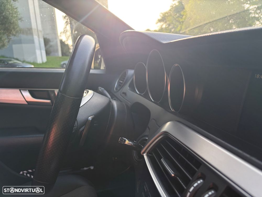 Mercedes-Benz C 250 - 13