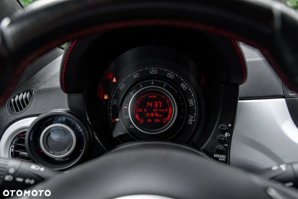 Fiat 500 1.4 16V by Gucci - 32