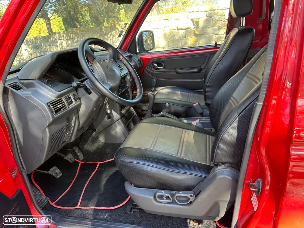 Mitsubishi Pajero - 13